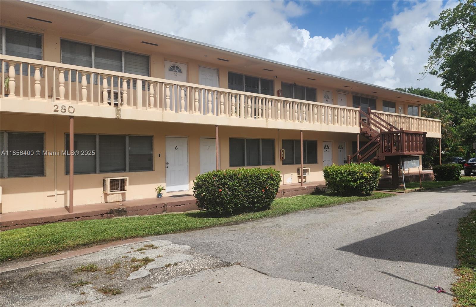 280 SW 11th Ave #9