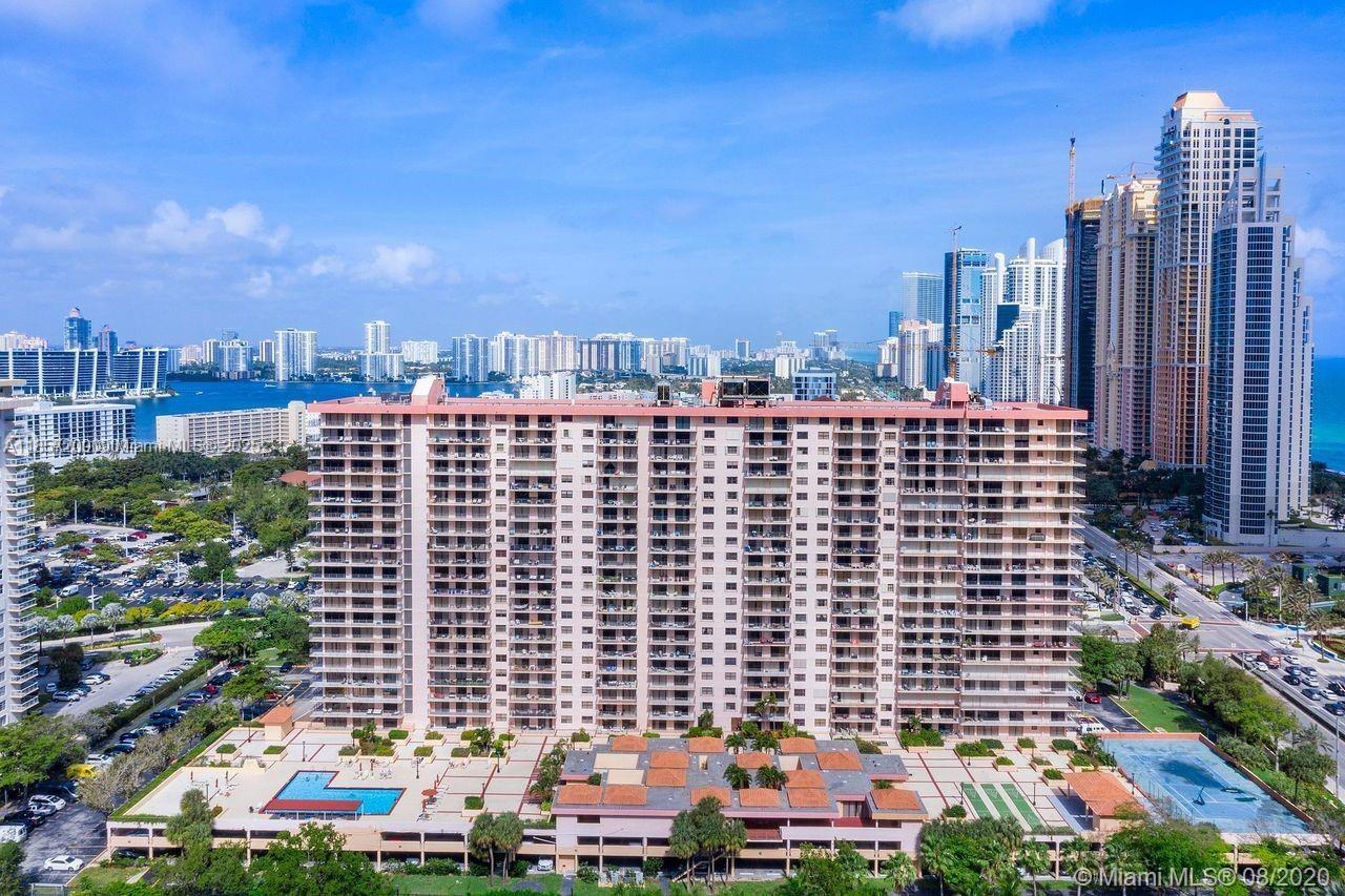 image Winston Towers 60024