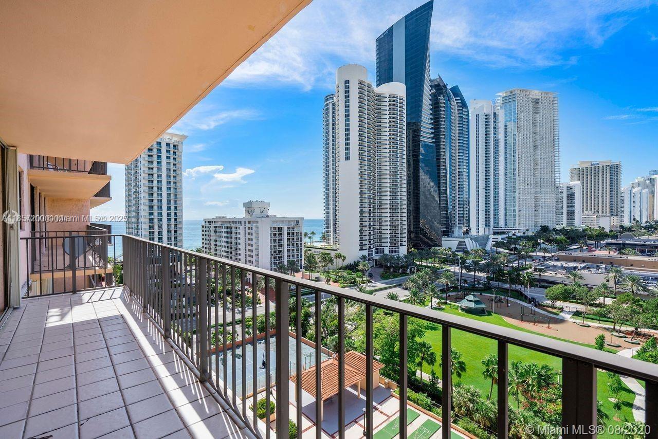 image Winston Towers 6002