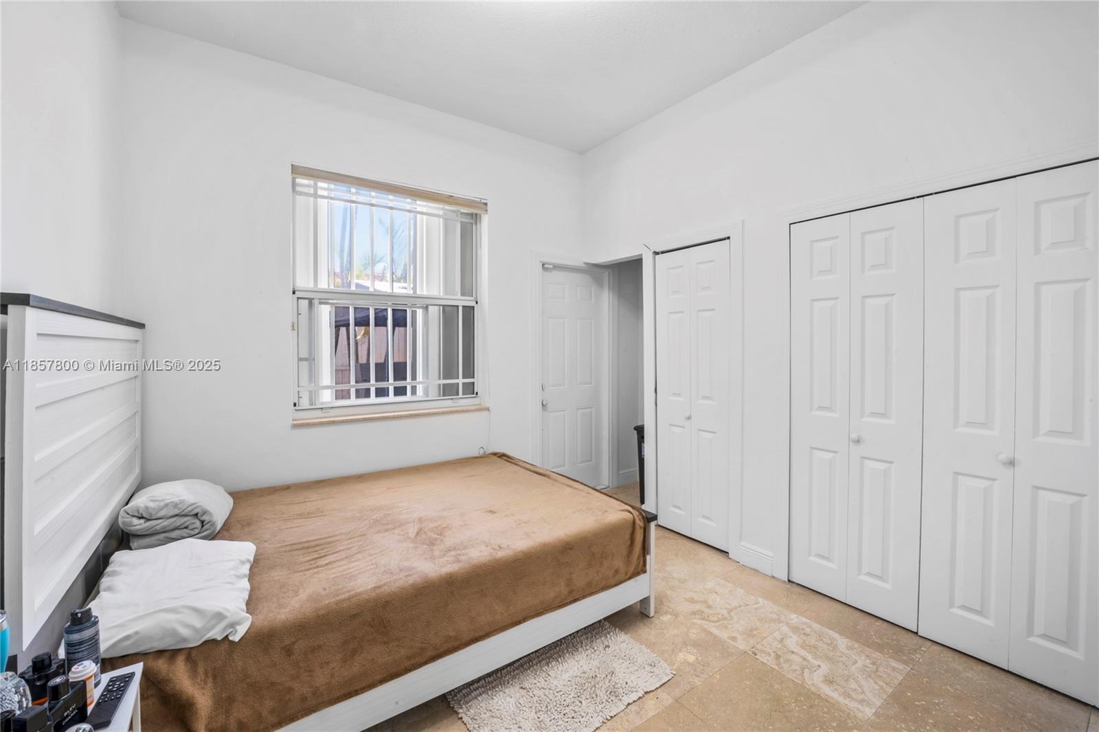 5750 SW 67th Ave Miami, FL 33143