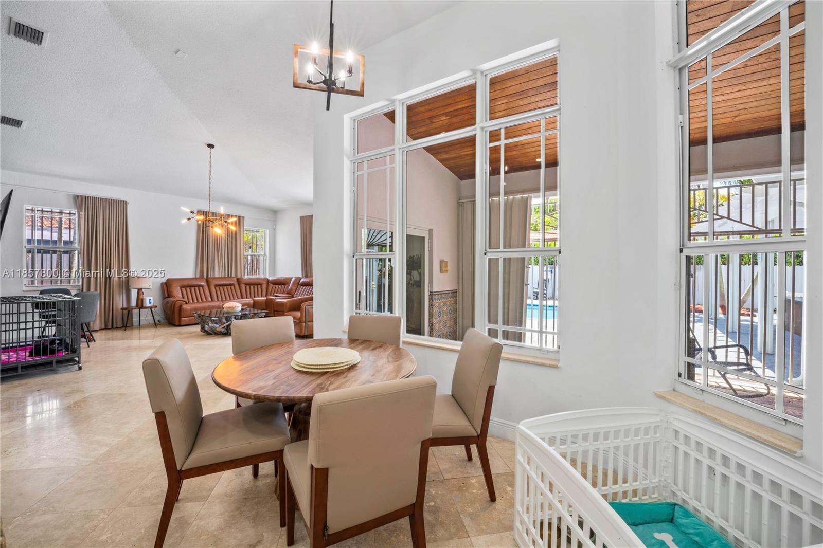 5750 SW 67th Ave Miami, FL 33143