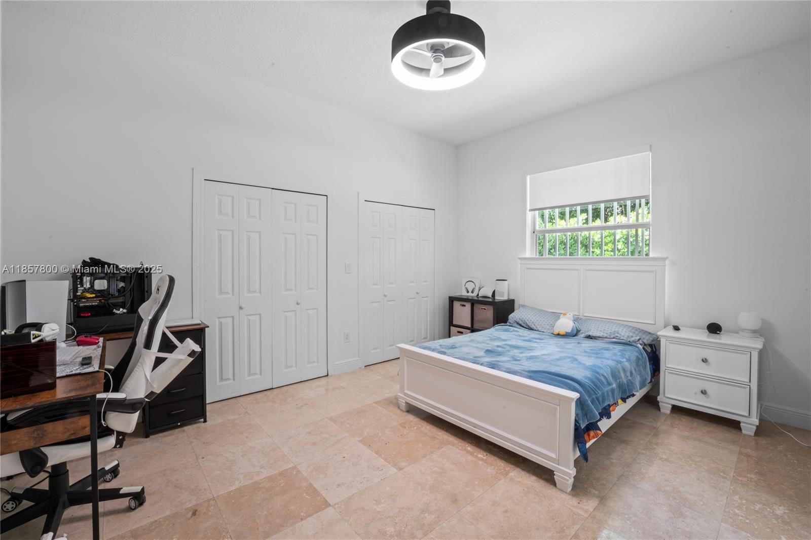 5750 SW 67th Ave Miami, FL 33143