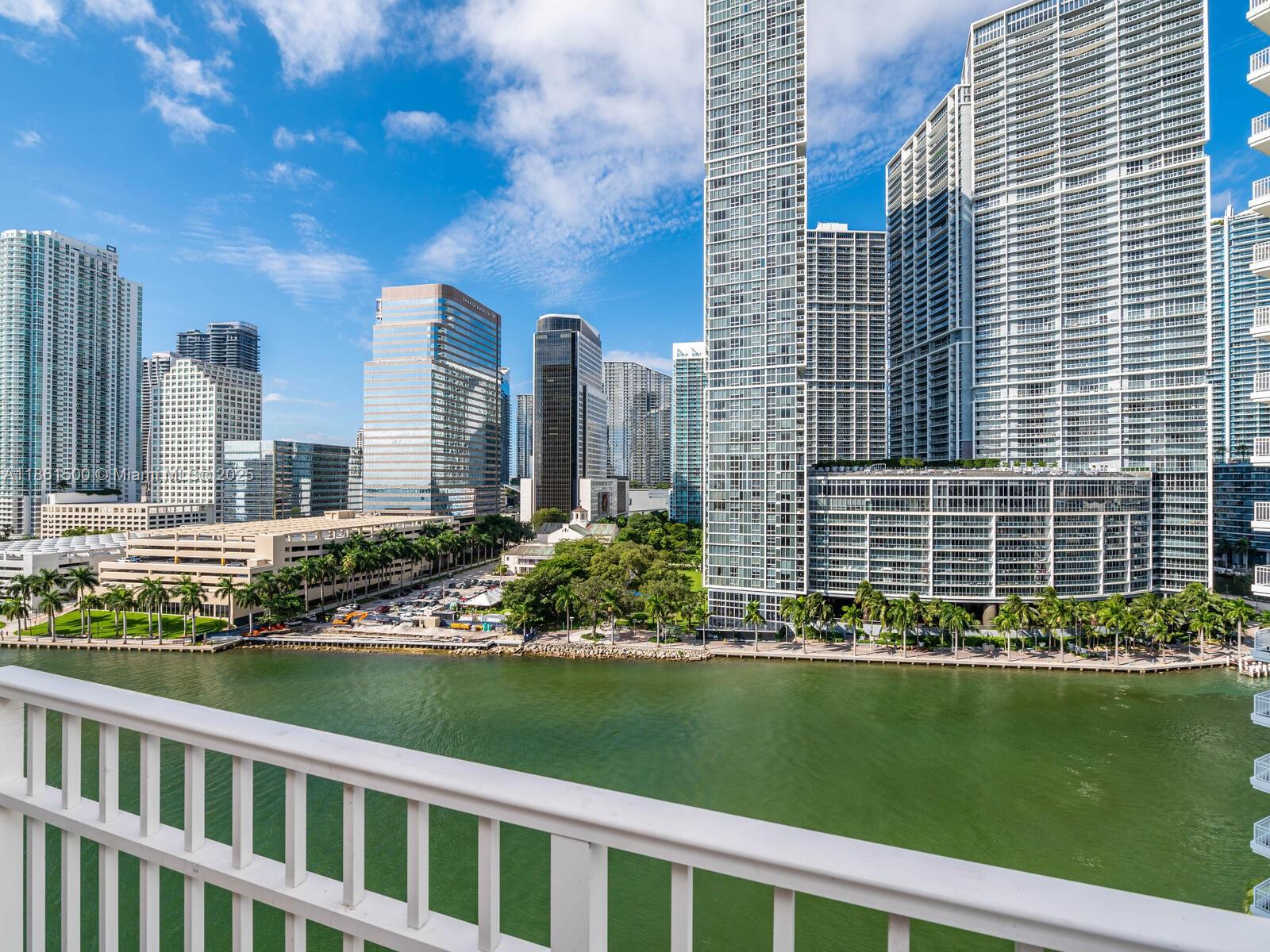 701 Brickell Key Blvd #1504