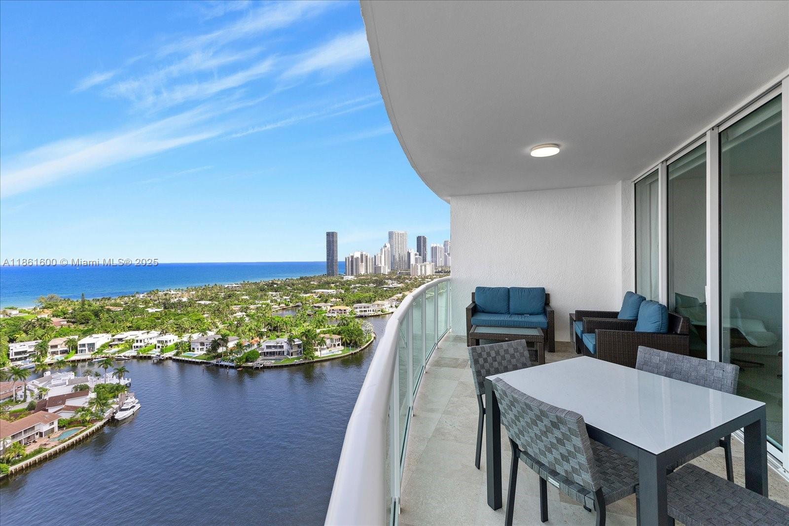 image Hamptons South Condo13