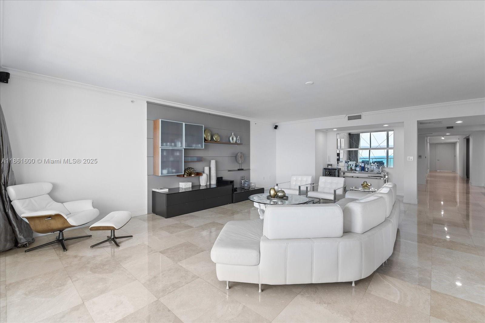 image Hamptons South Condo21