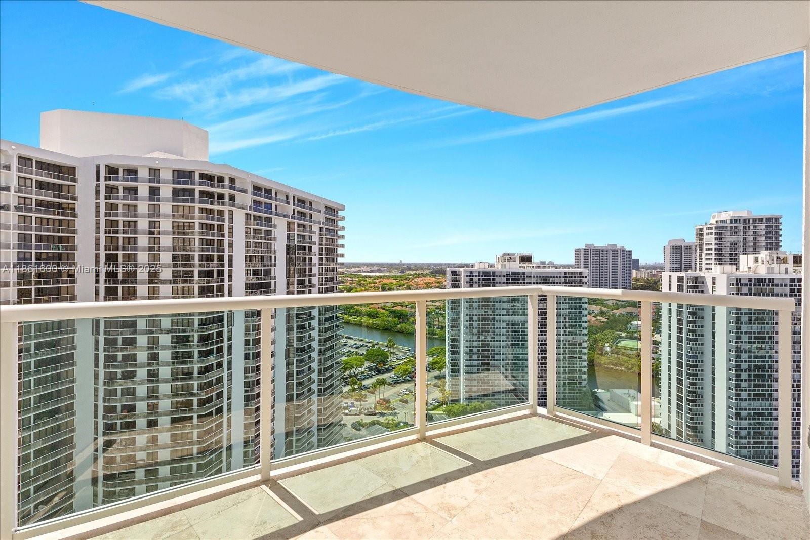 image Hamptons South Condo26