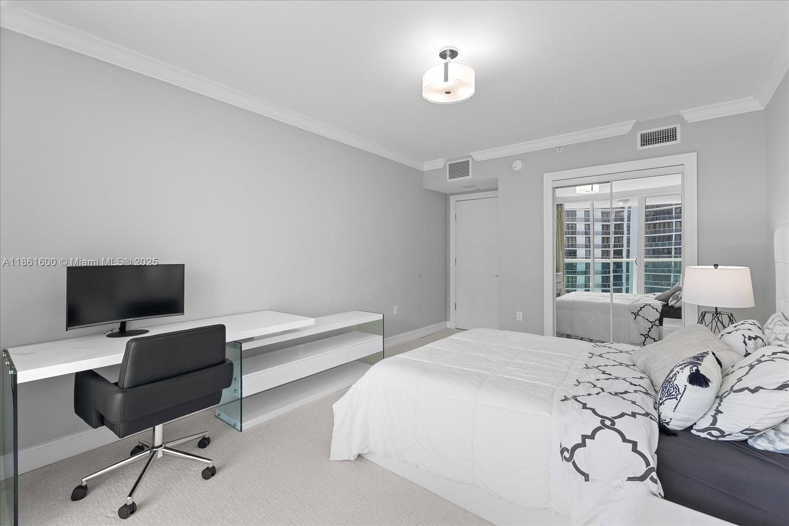 image Hamptons South Condo28