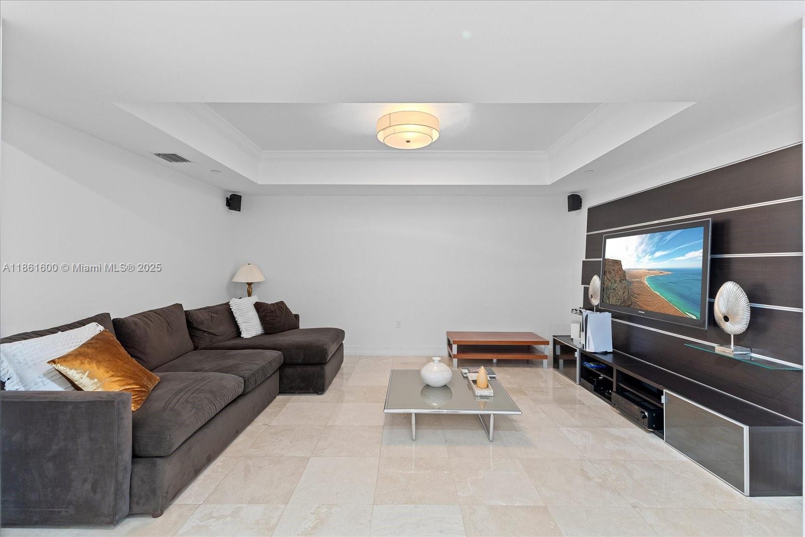 image Hamptons South Condo33