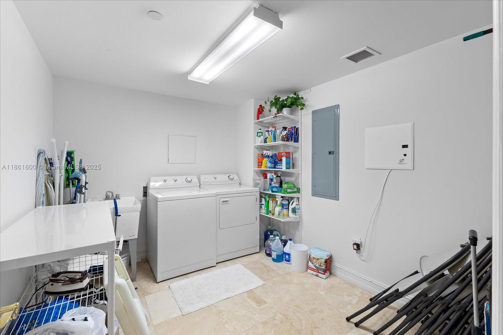 image Hamptons South Condo42