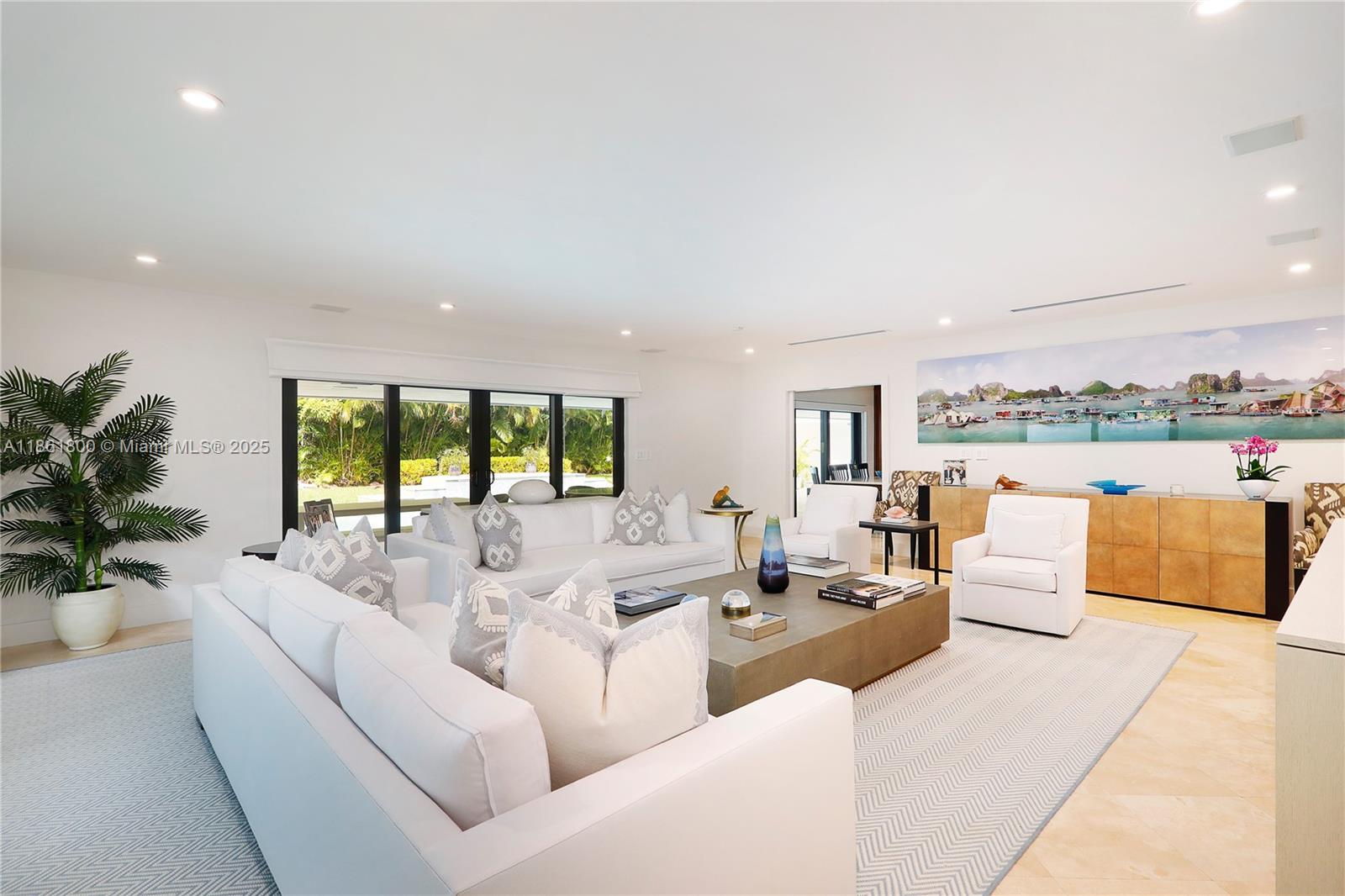 7322 Vistalmar St Coral Gables, FL 33143 7322 Vistalmar St Coral Gables, FL 33143