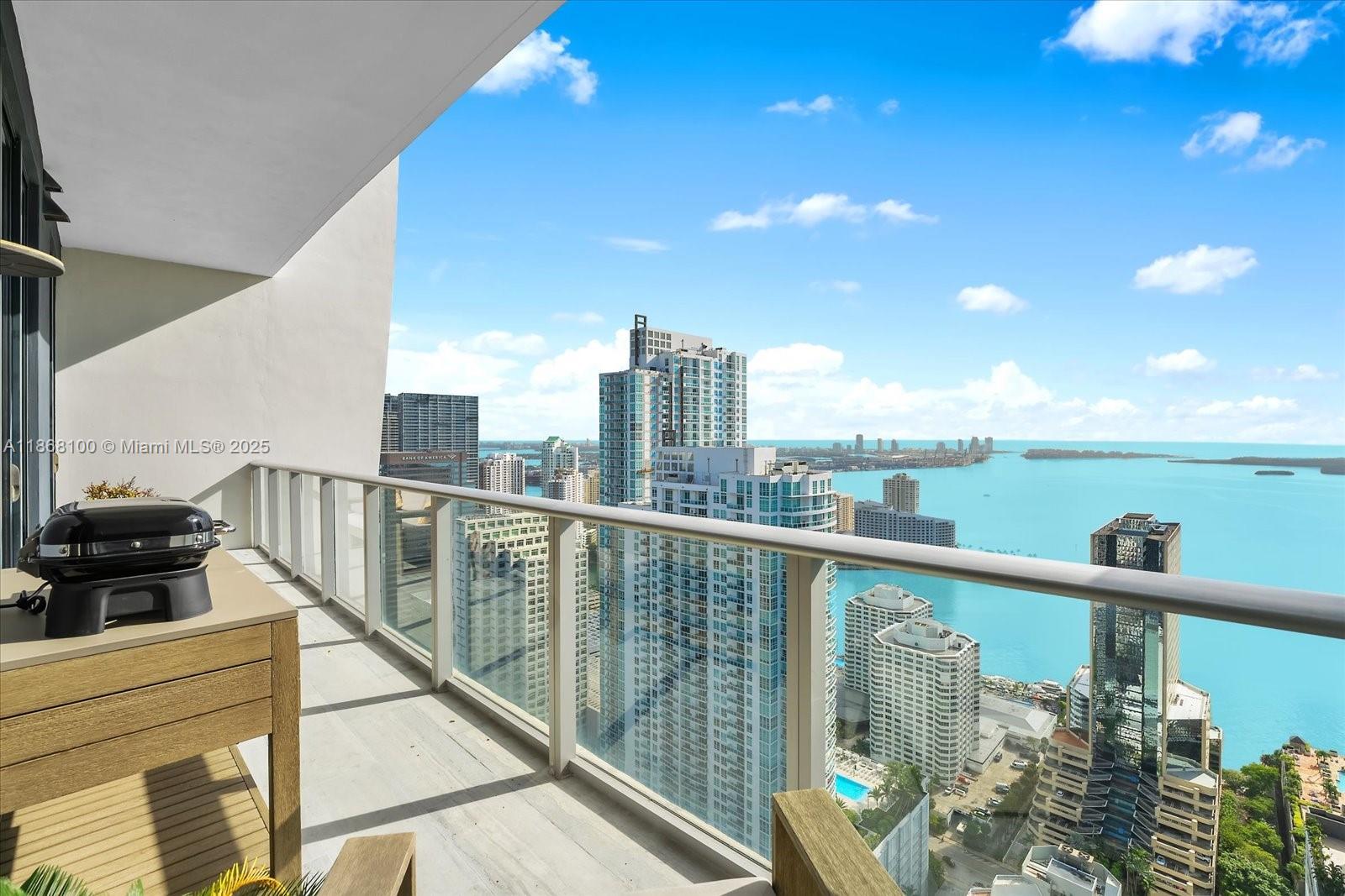 image 1010 Brickell Condo1