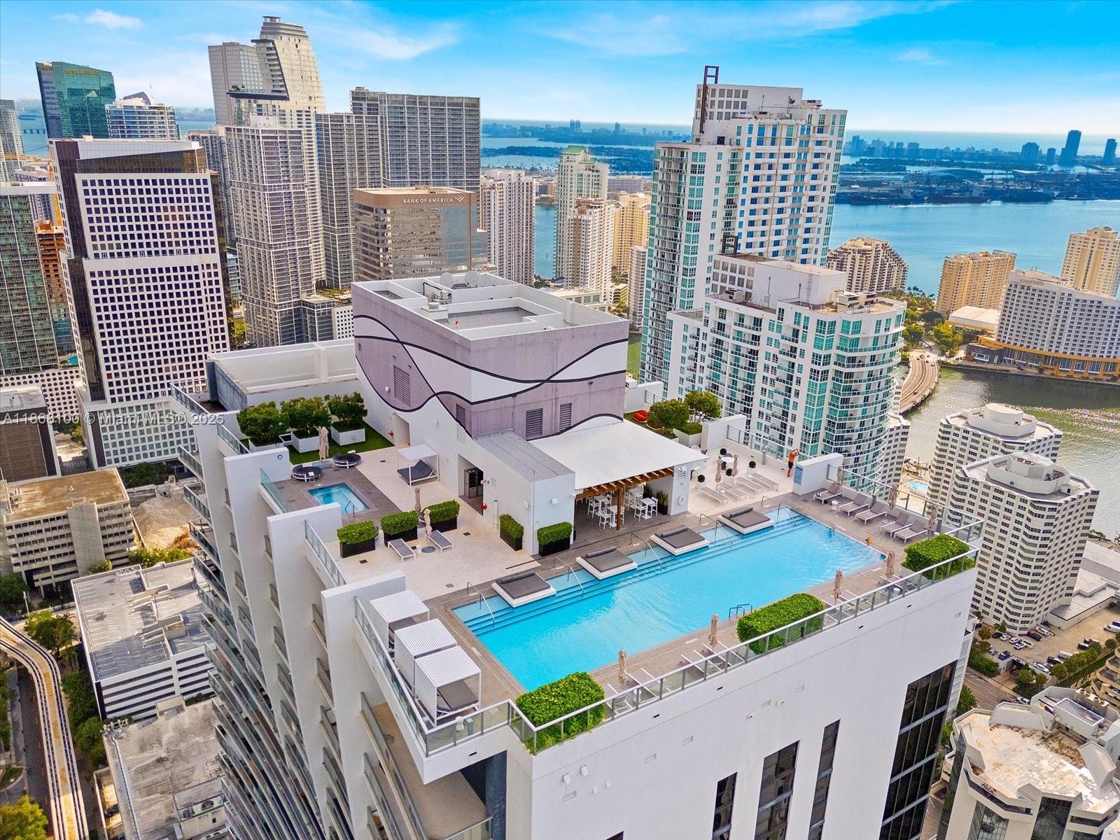 image 1010 Brickell Condo30