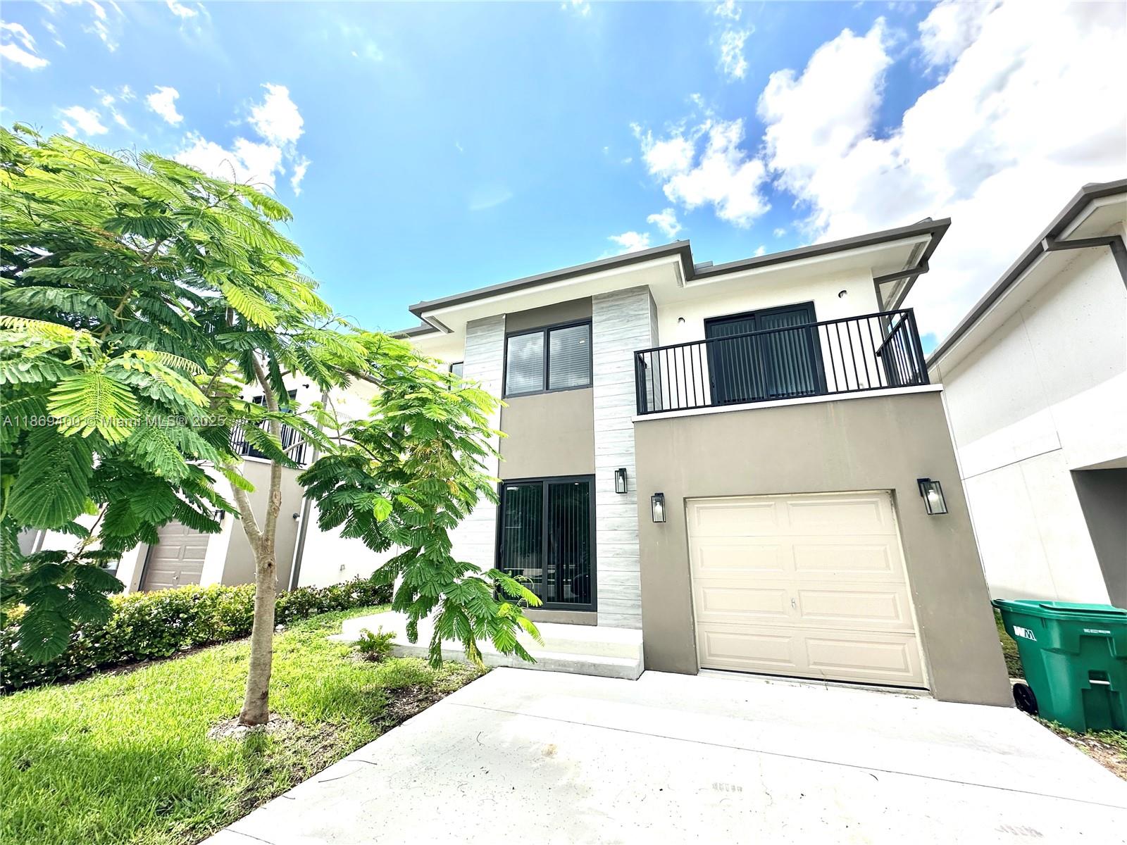 1163 NW 2nd St