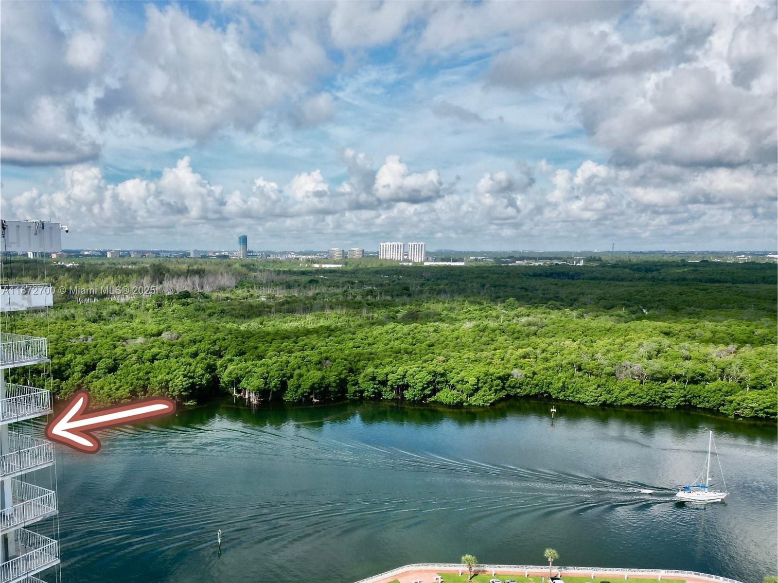 image Arlen House West21