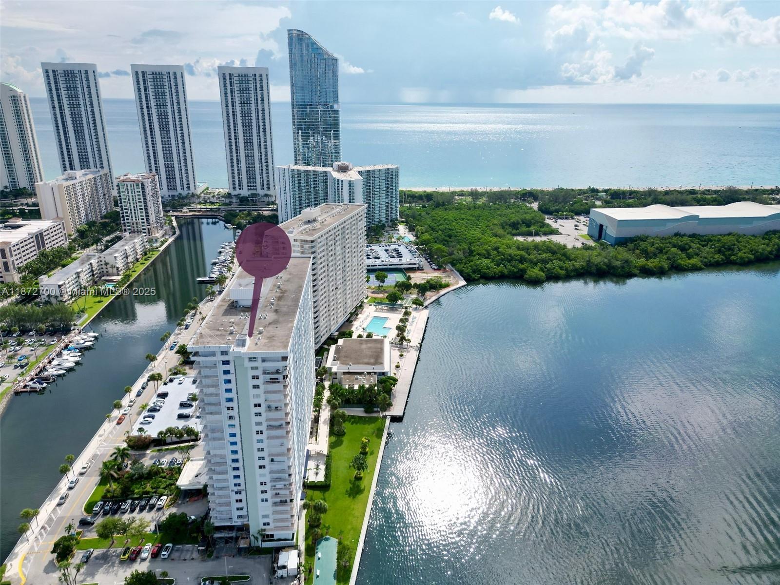 image Arlen House West22