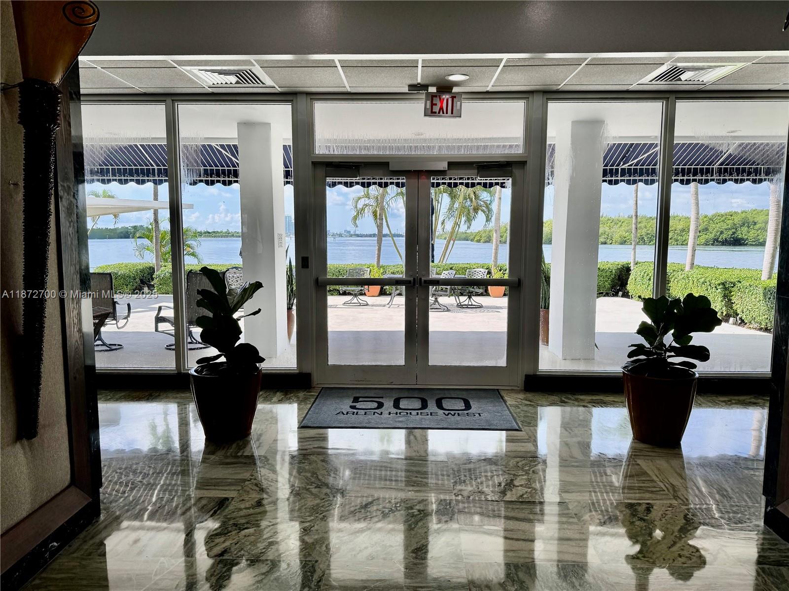 image Arlen House West27