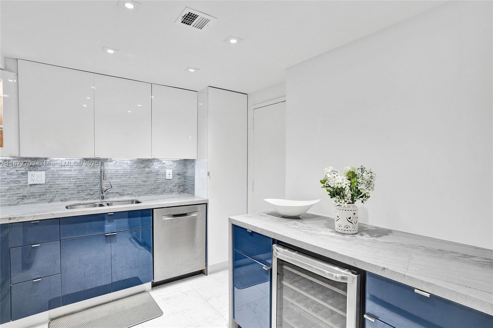 image Arlen House West2