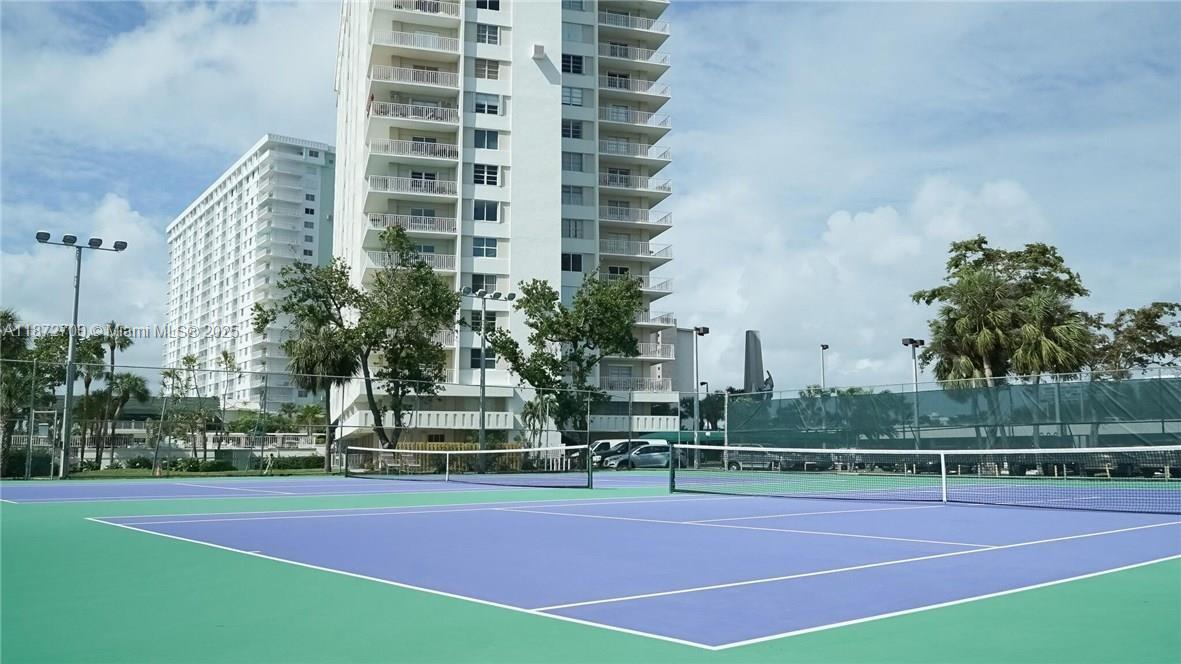 image Arlen House West34