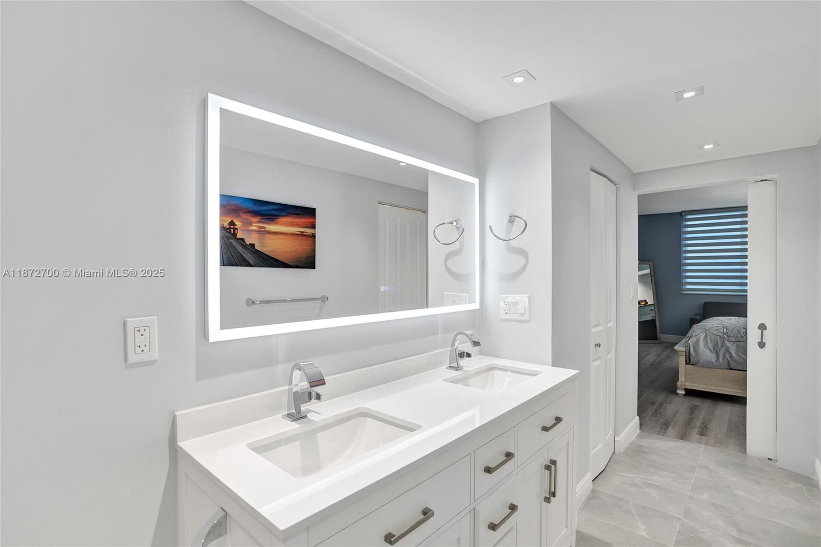 image Arlen House West5