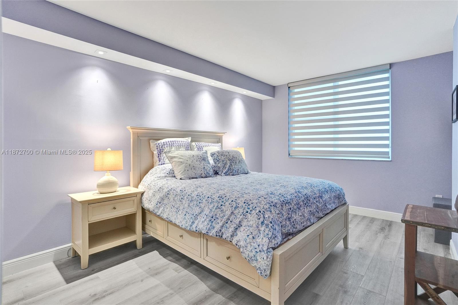 image Arlen House West7