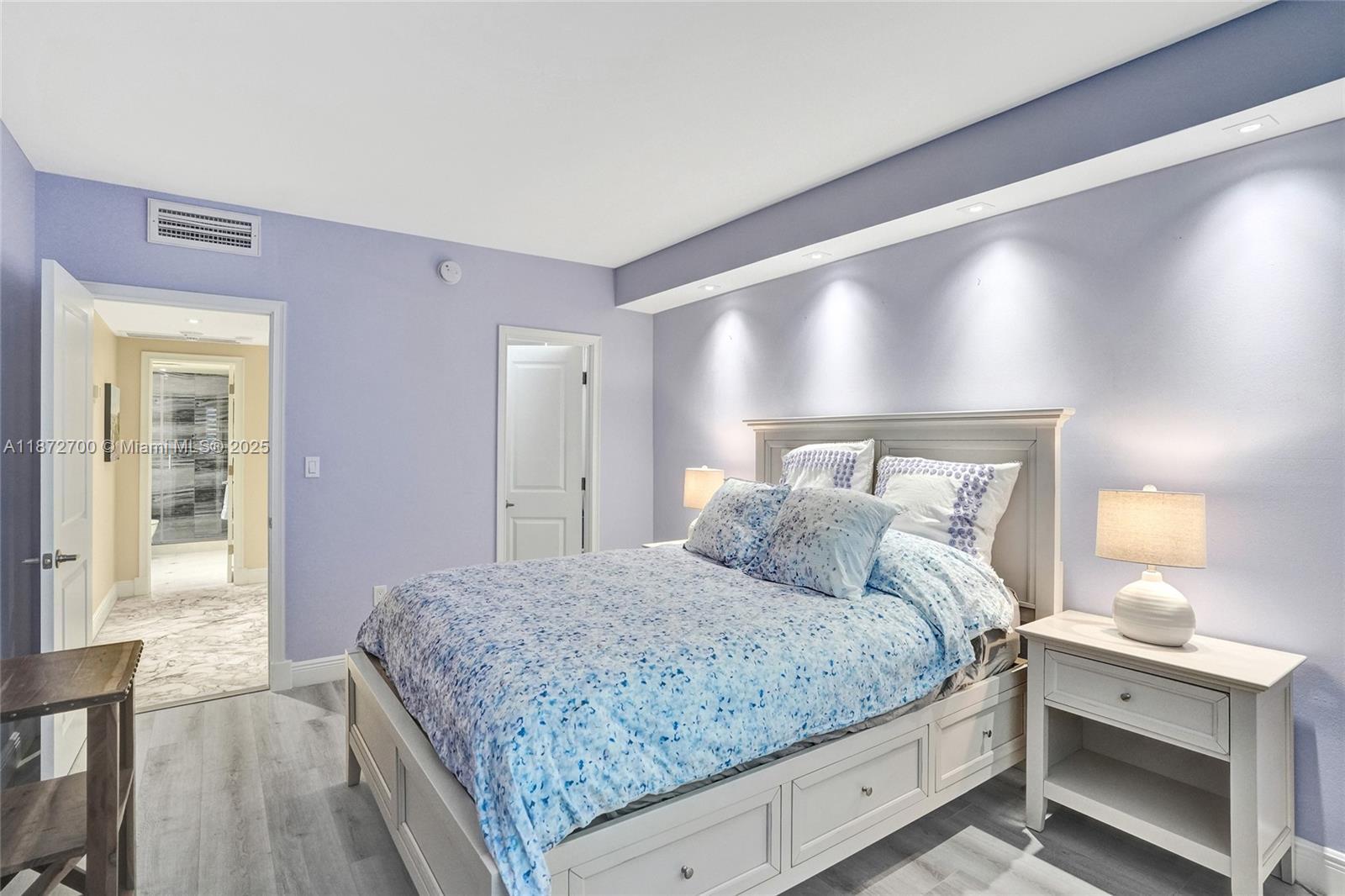 image Arlen House West8