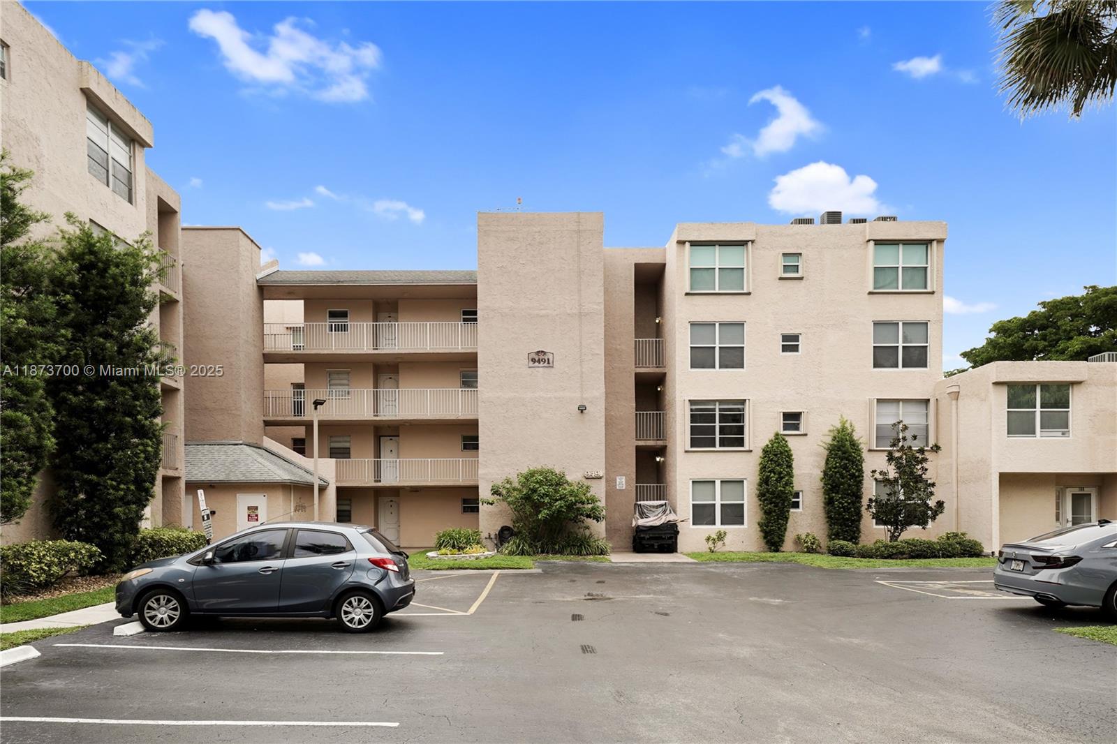 9491 Evergreen Pl #207