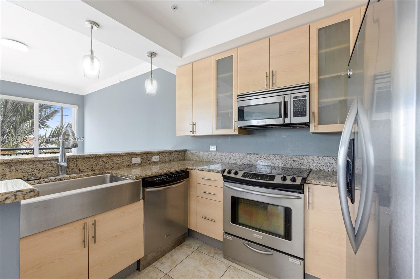 2631 NE 14th Ave #309