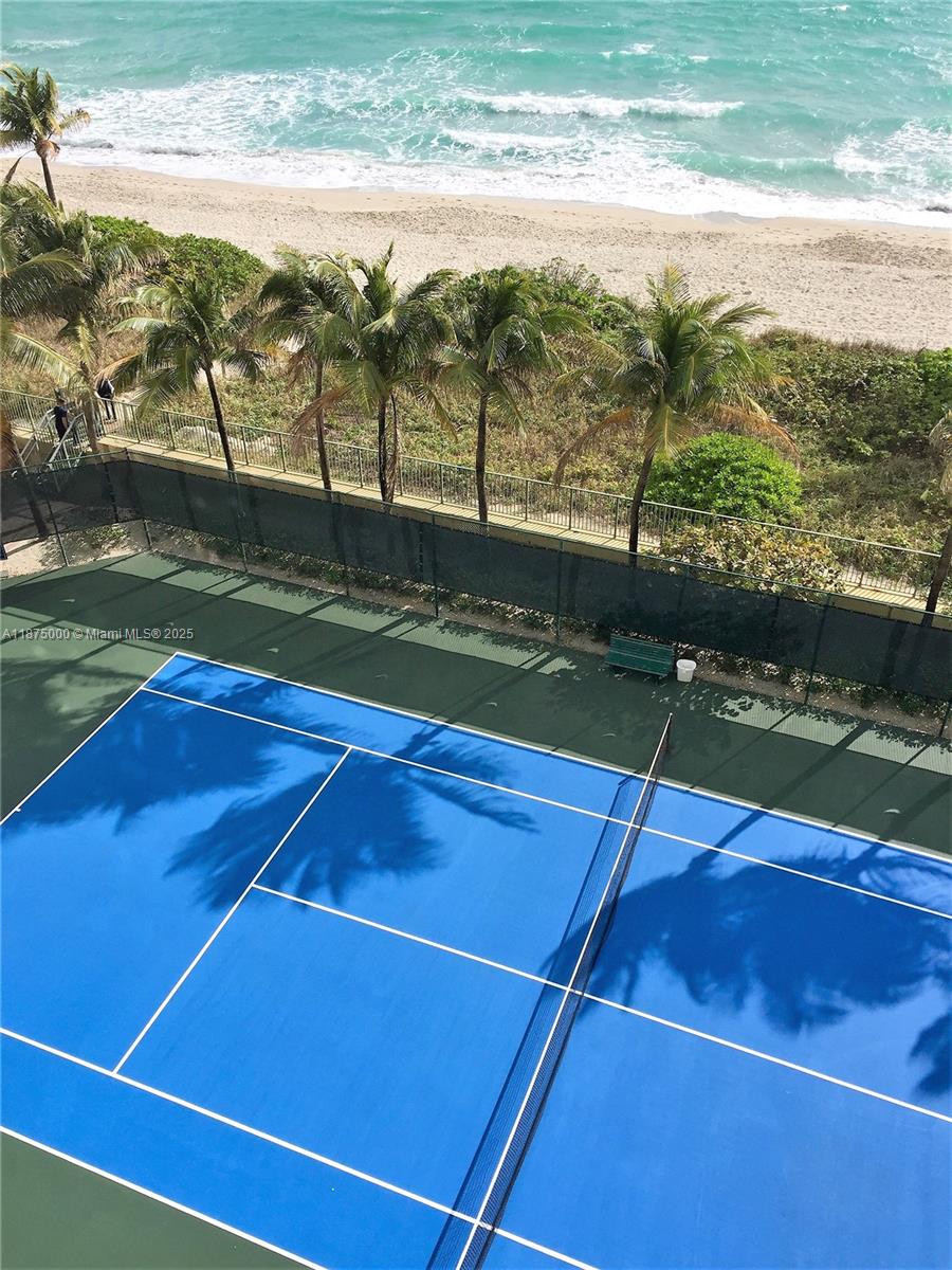 image 2080 Ocean Drive41
