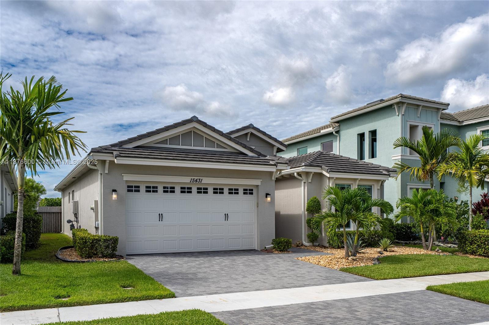 15431 Goldfinch Cir