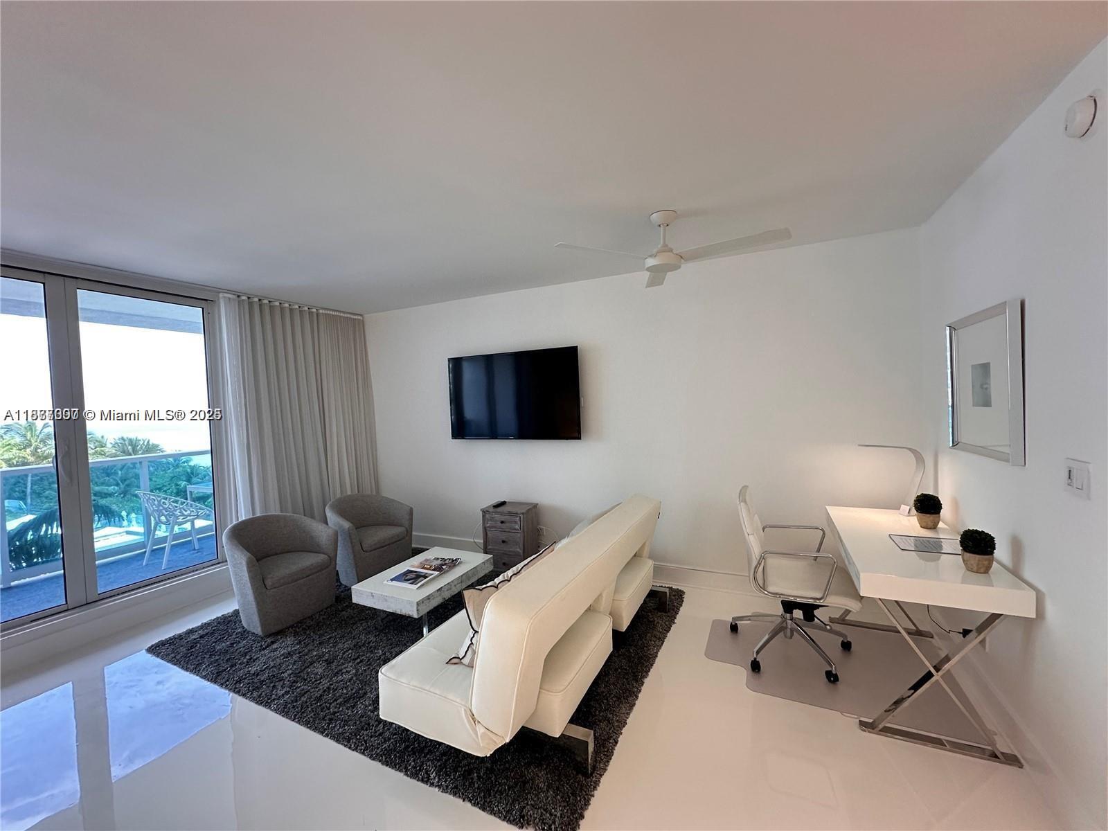 image Roney Palace Condo4