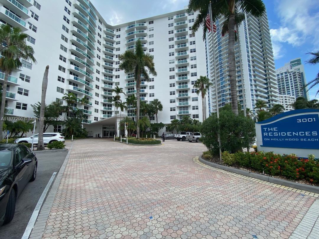 3001 S Ocean Dr #833