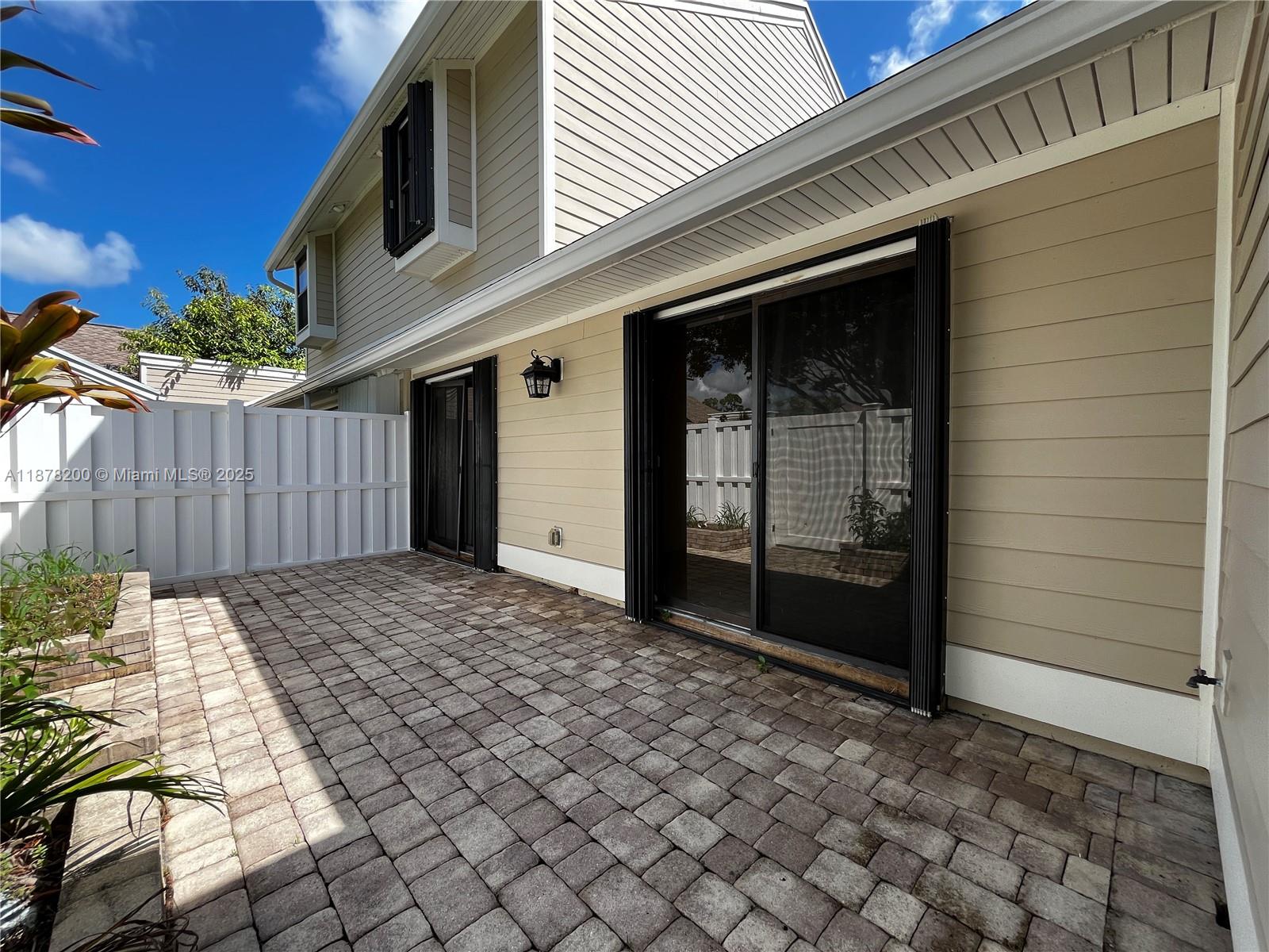 601 Summerwinds Ln Jupiter, FL 33458