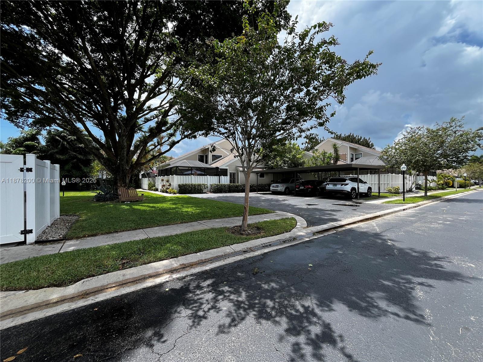 601 Summerwinds Ln Jupiter, FL 33458