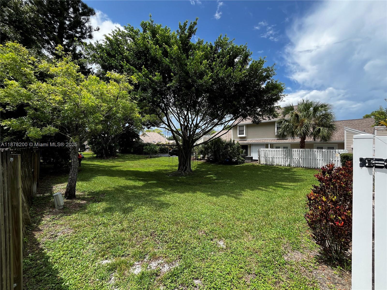 601 Summerwinds Ln Jupiter, FL 33458