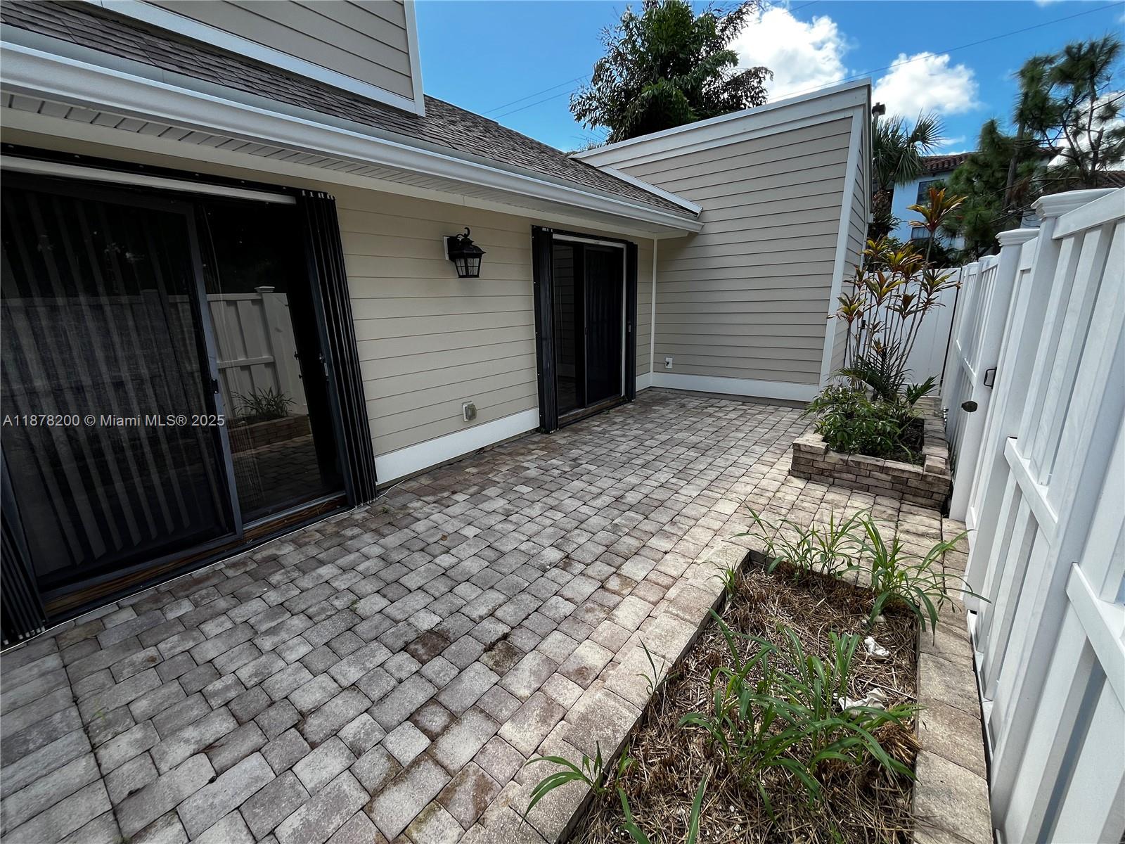 601 Summerwinds Ln Jupiter, FL 33458