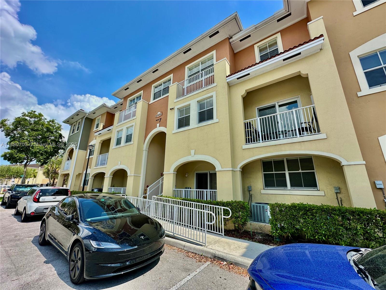 10870 NW 88th Ter #103
