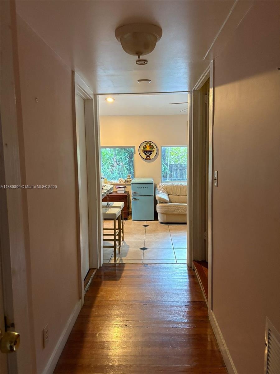 754 NE 71st St Miami, FL 33138