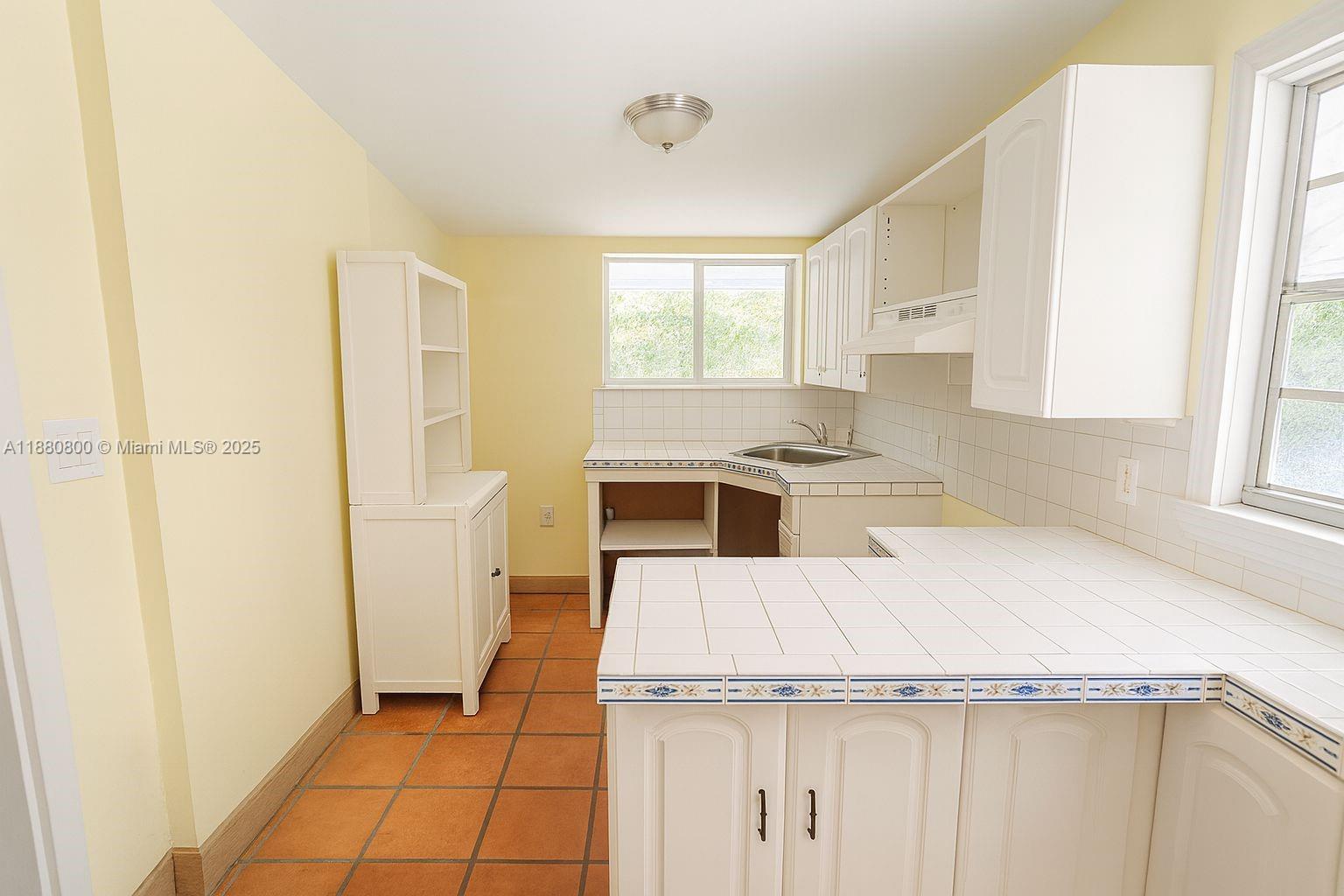 754 NE 71st St Miami, FL 33138