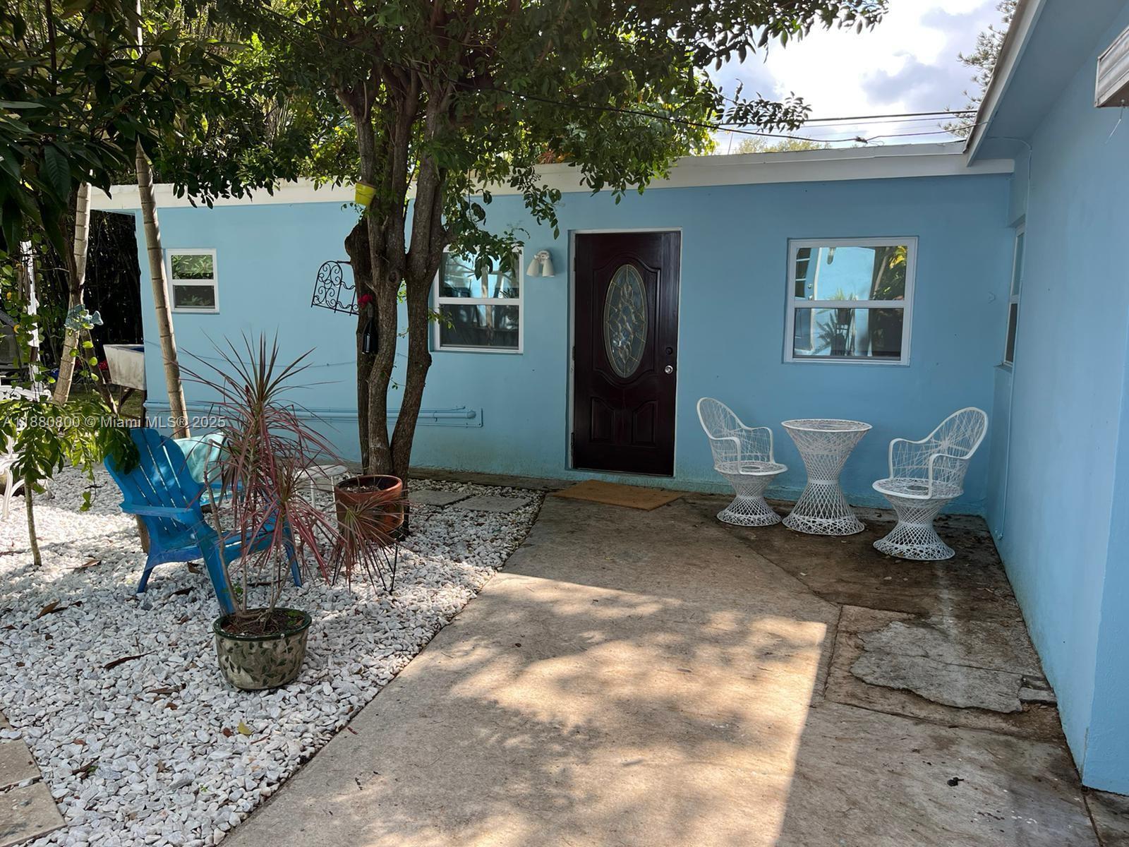 754 NE 71st St Miami, FL 33138