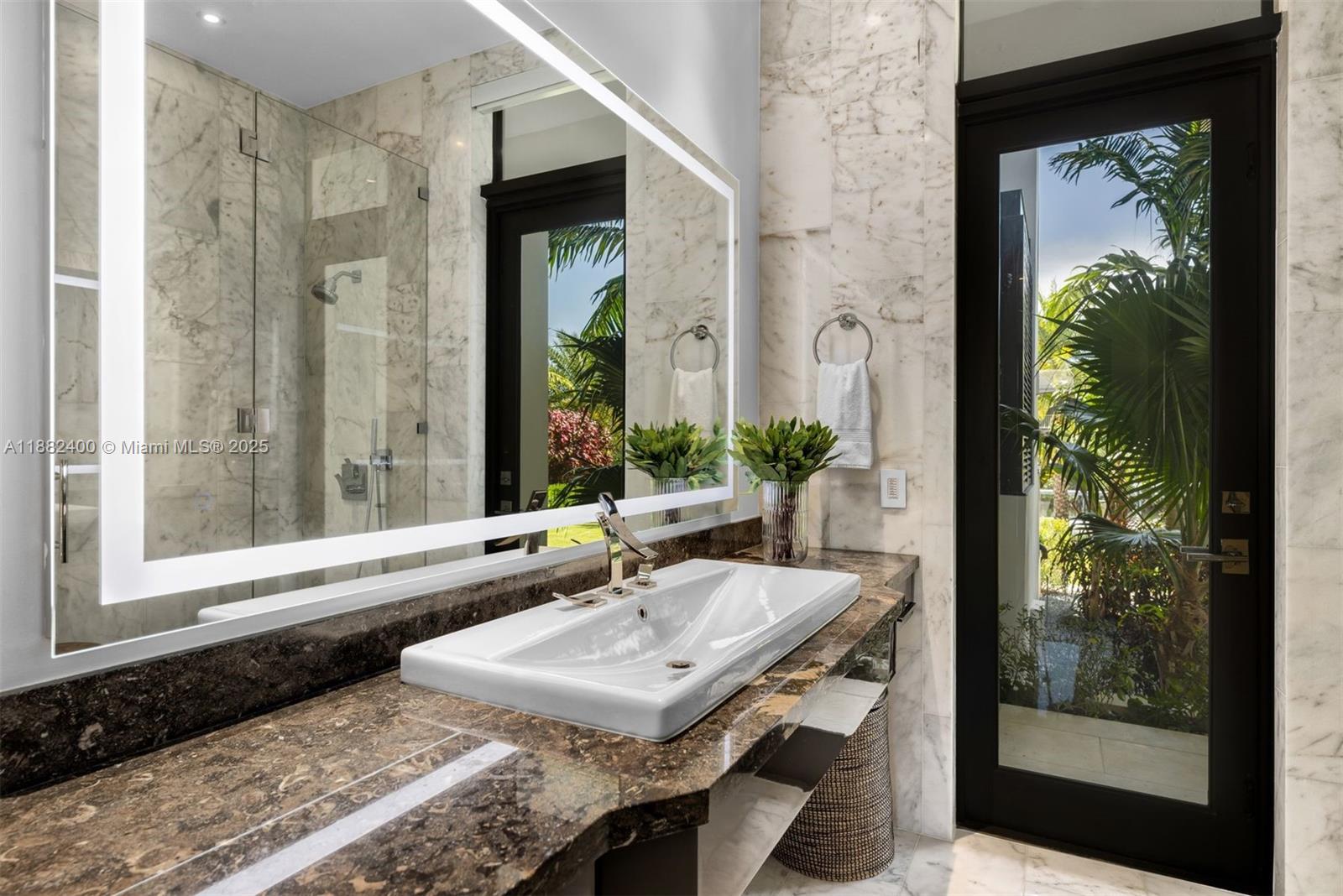 9360 Balada St Coral Gables, FL 33156 9360 Balada St Coral Gables, FL 33156