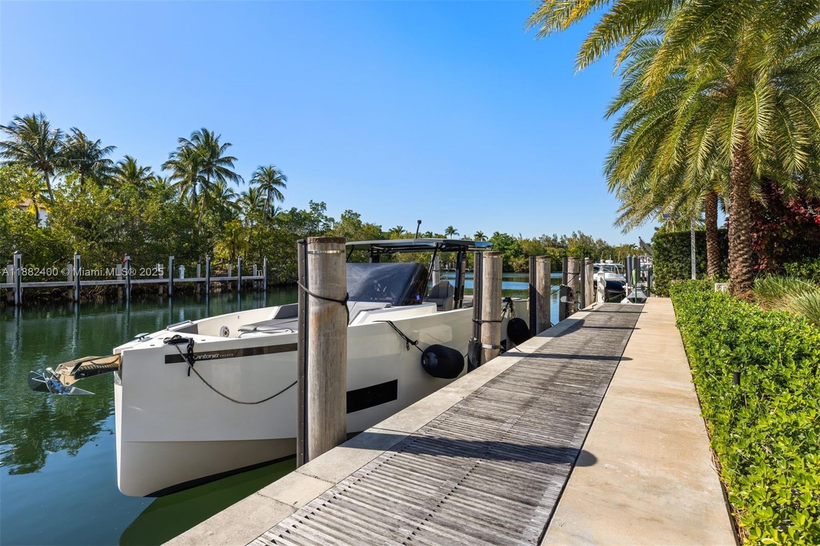 9360 Balada St Coral Gables, FL 33156 9360 Balada St Coral Gables, FL 33156