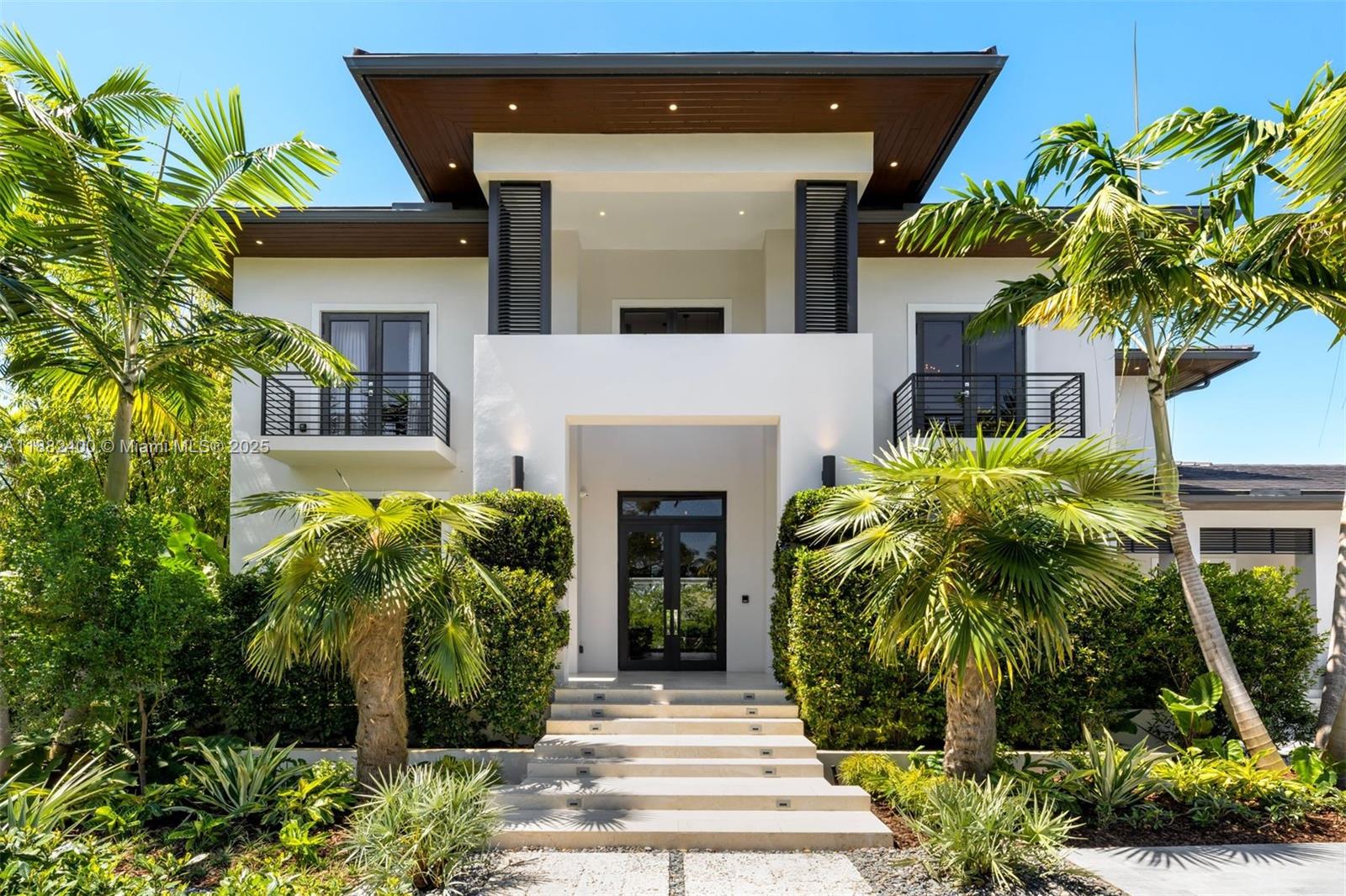 9360 Balada St Coral Gables, FL 33156 9360 Balada St Coral Gables, FL 33156