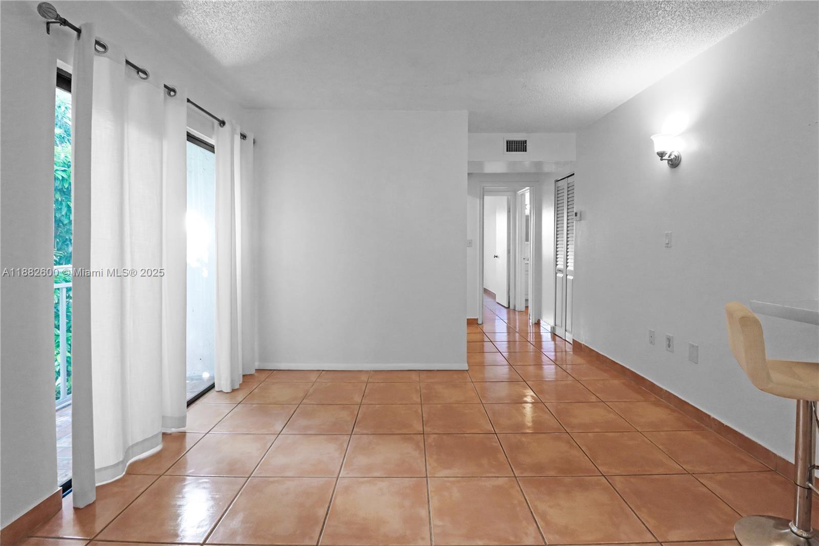 753 Michigan Ave #3B