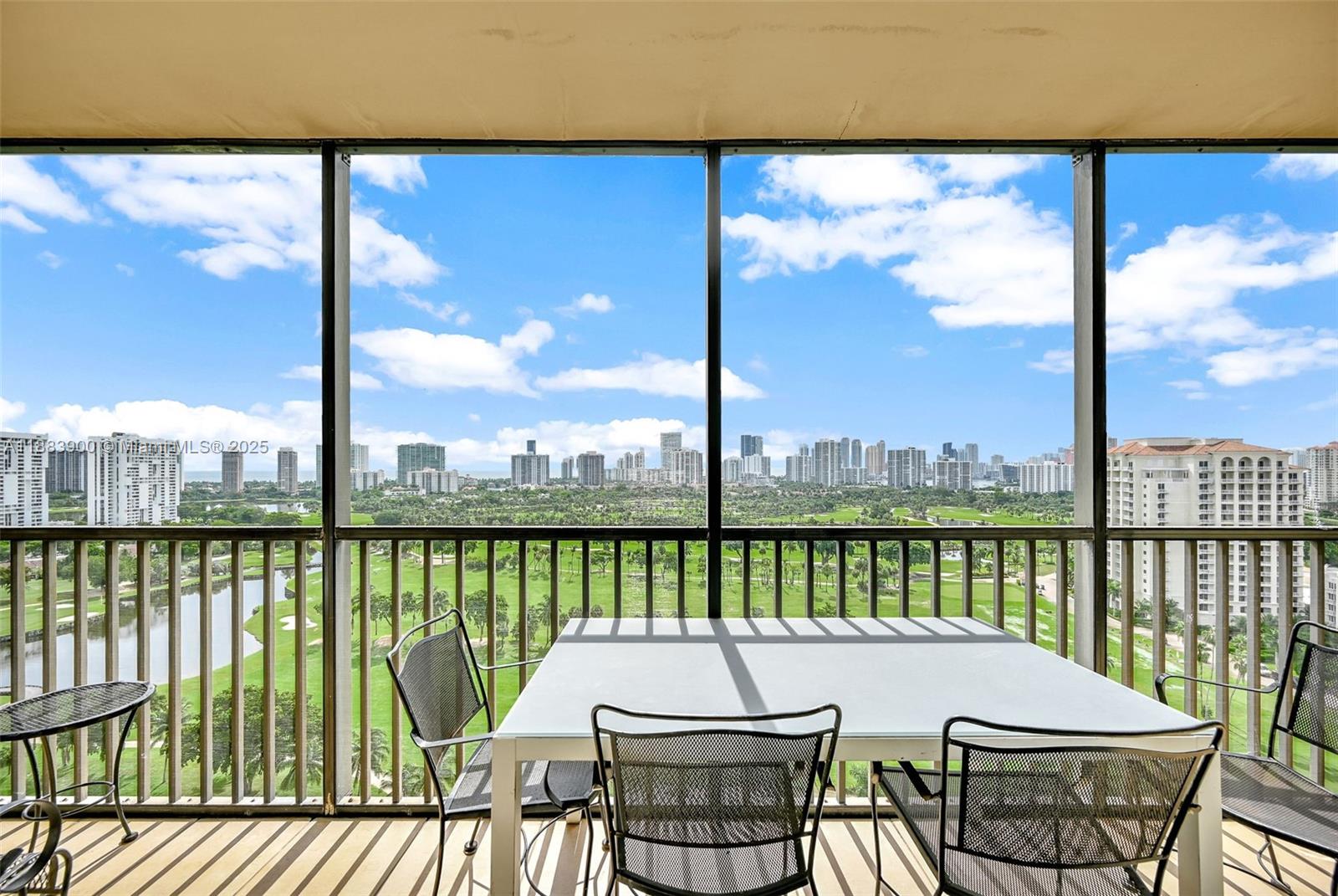 20335 W Country Clb Dr #2005