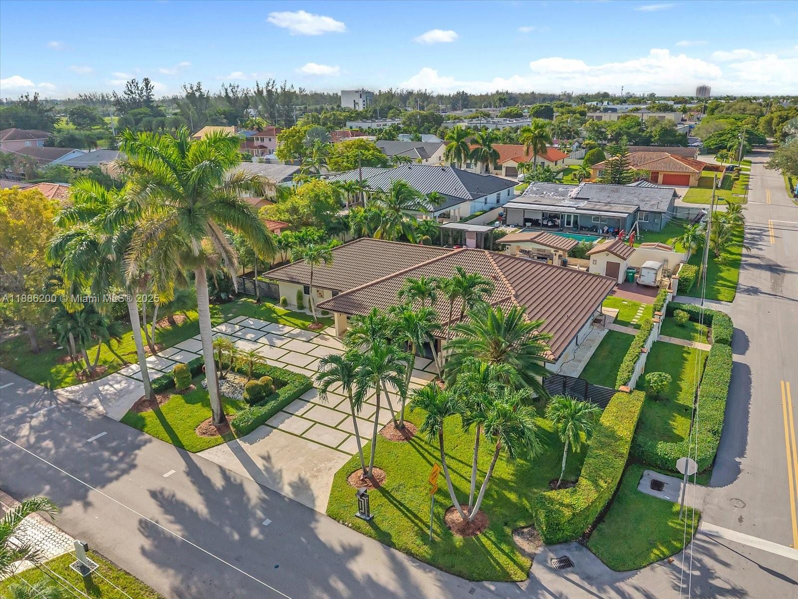 9796 NW 28th Ter Doral, FL 33172