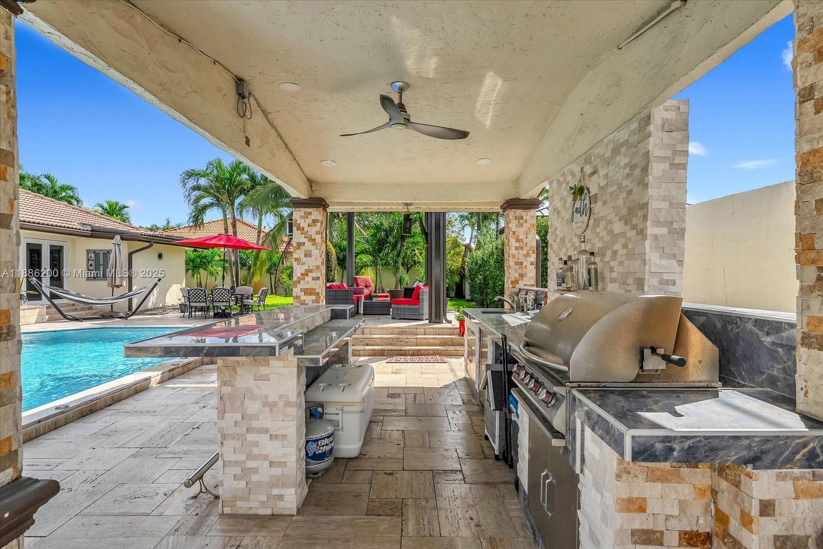 9796 NW 28th Ter Doral, FL 33172