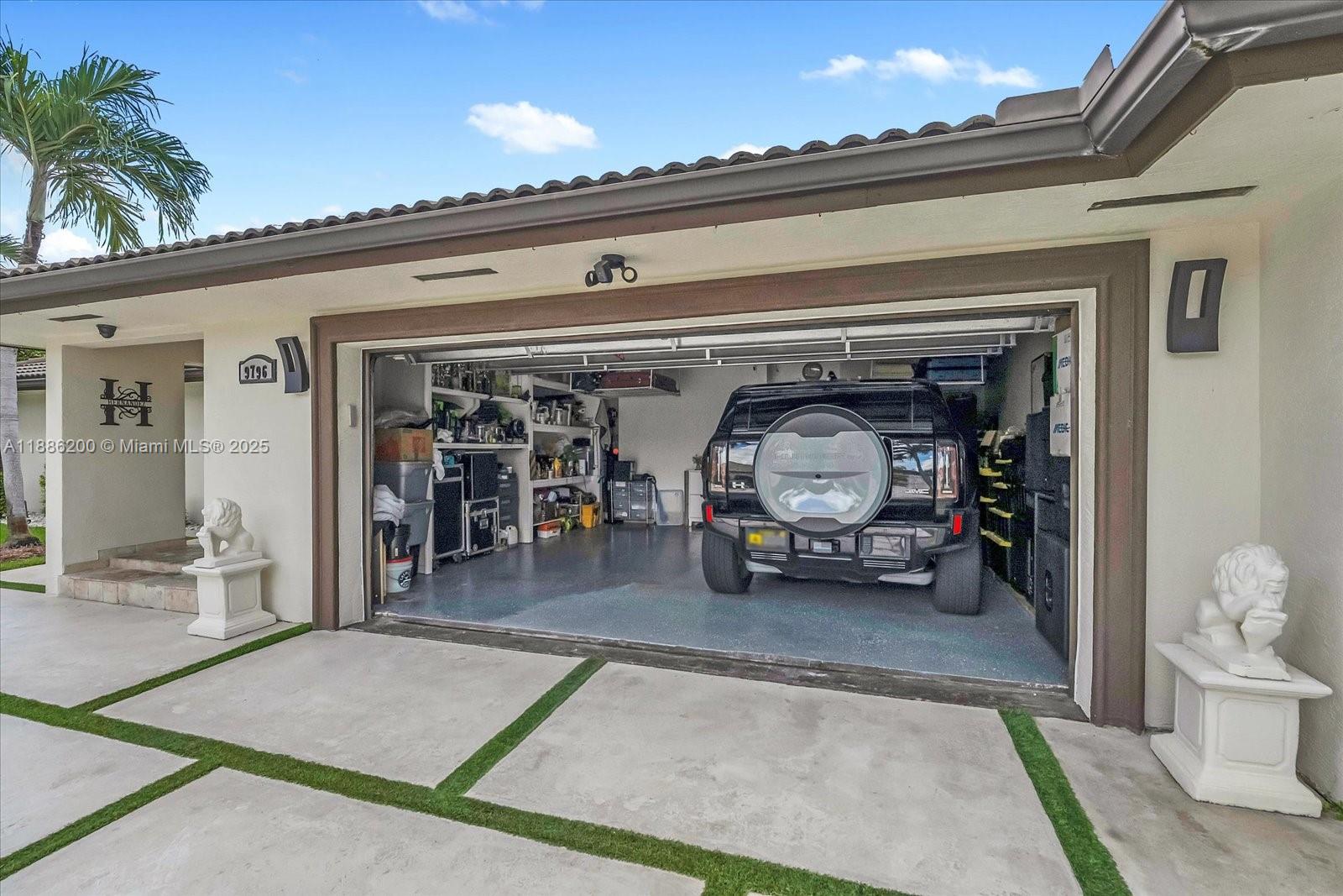 9796 NW 28th Ter Doral, FL 33172