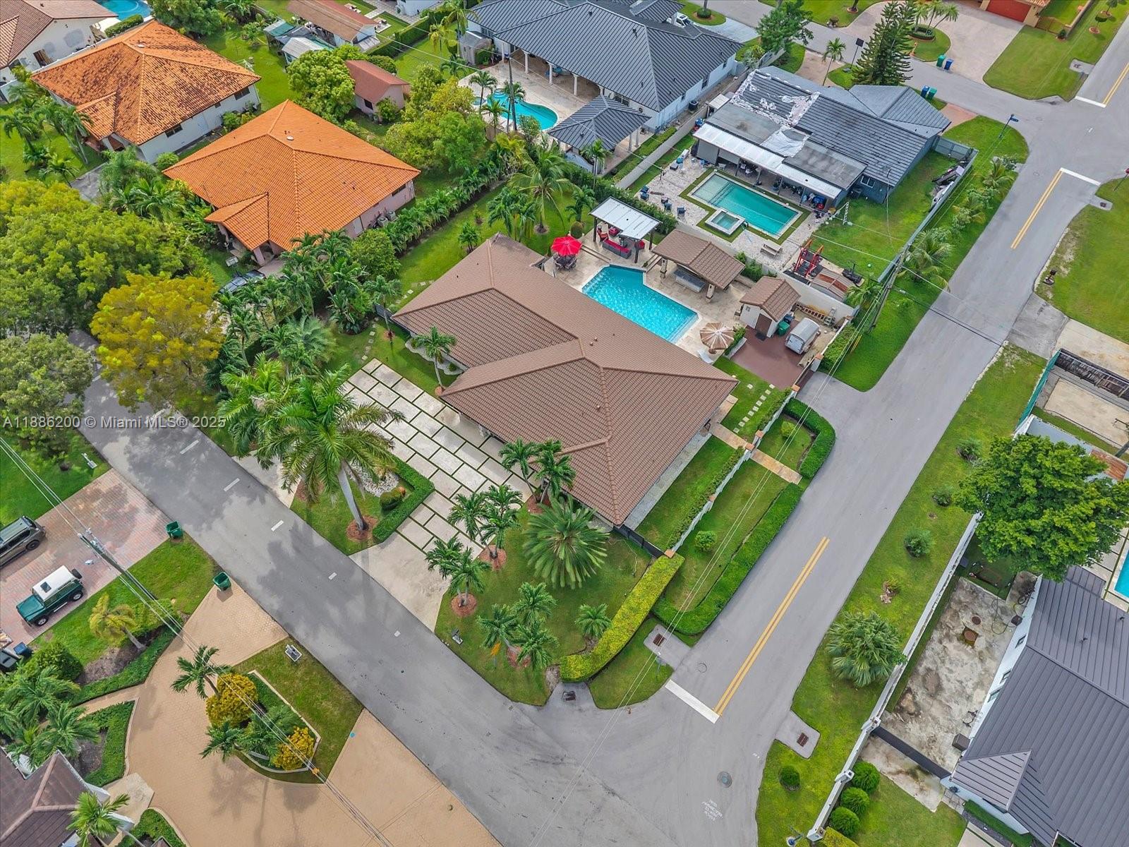 9796 NW 28th Ter Doral, FL 33172