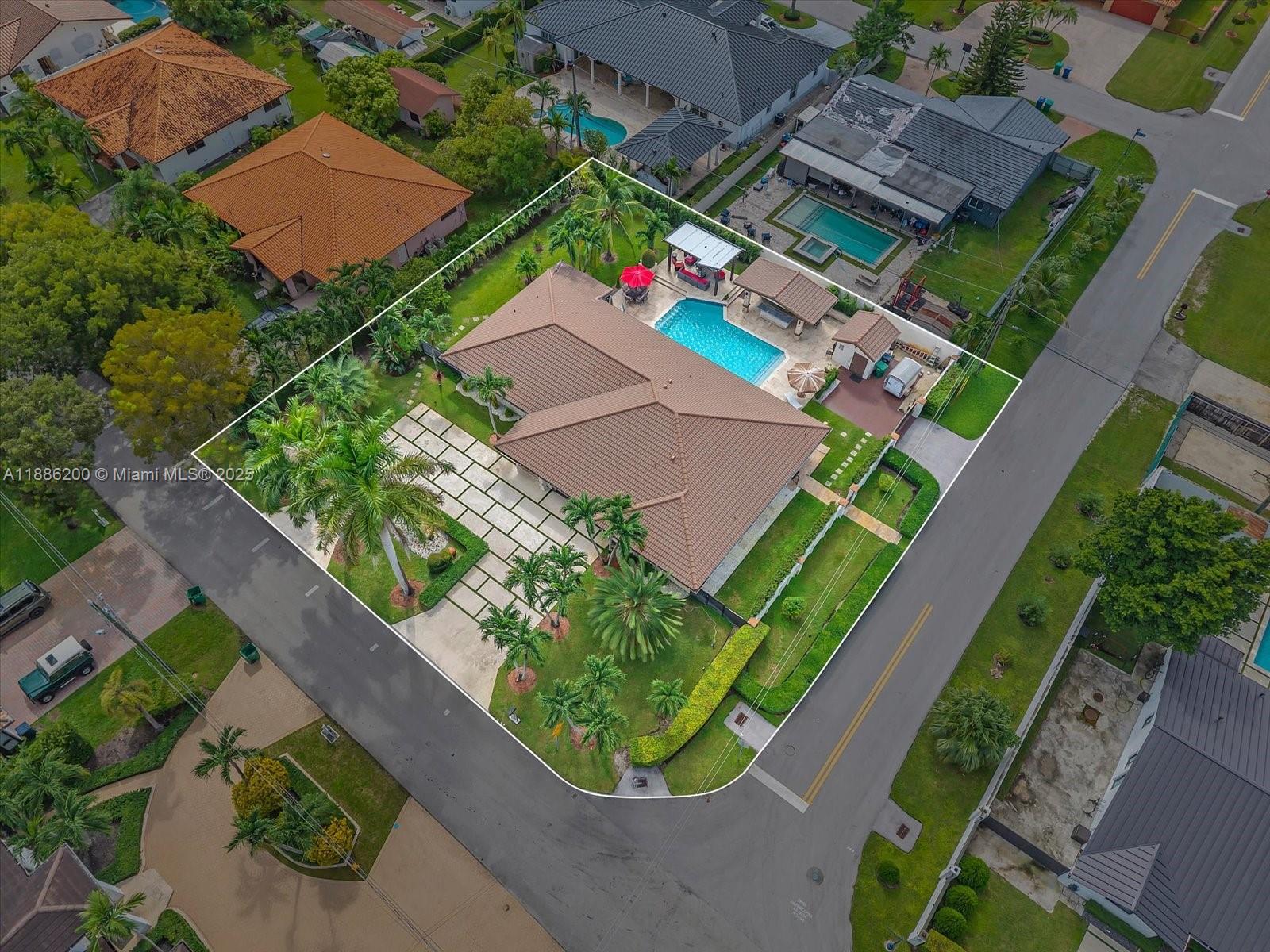 9796 NW 28th Ter Doral, FL 33172