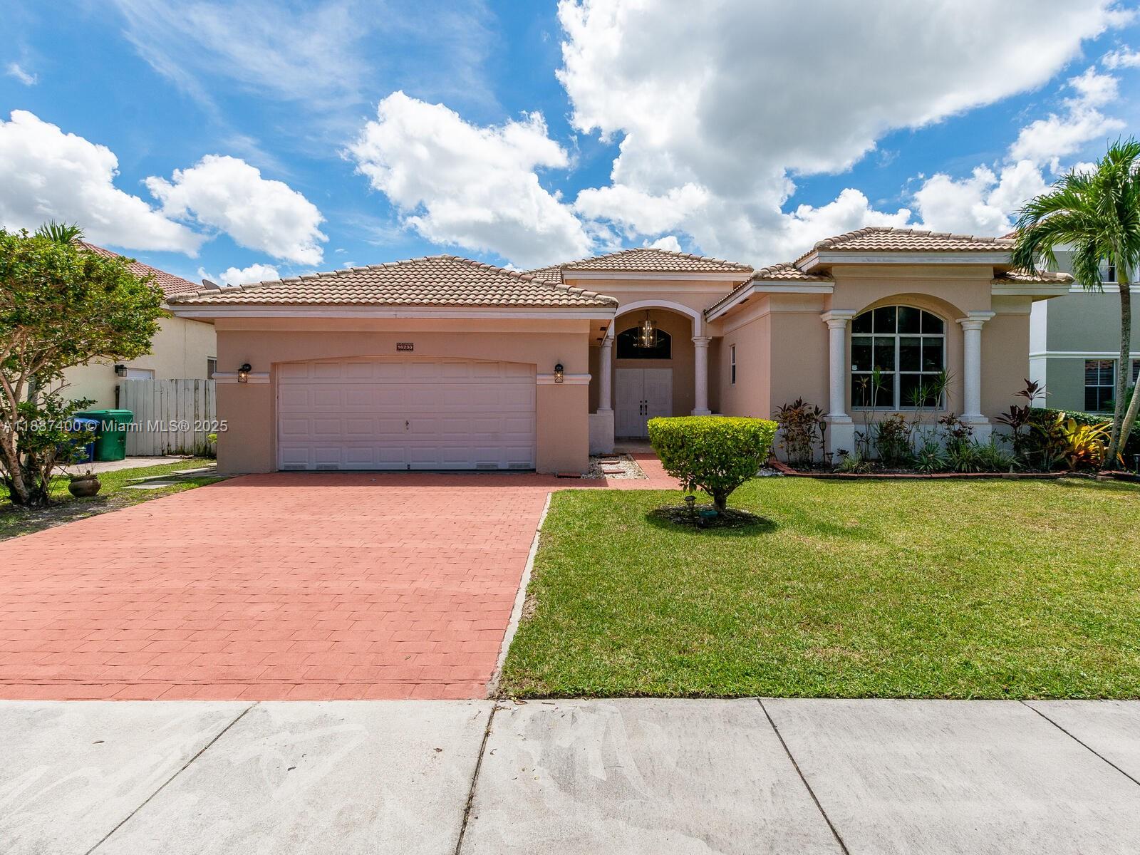 16230 SW 36th St #-